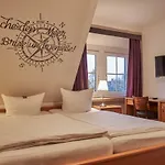 Grosses Hotel 3*