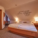 Hotel Grosses 3*