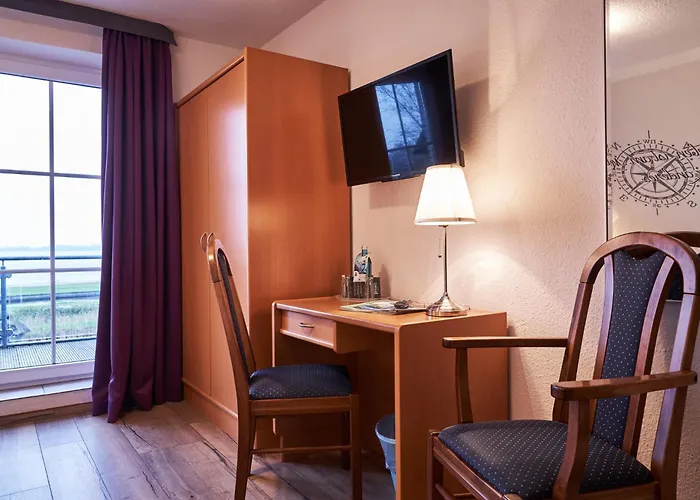 Отель Grosses Sudbrookmerland